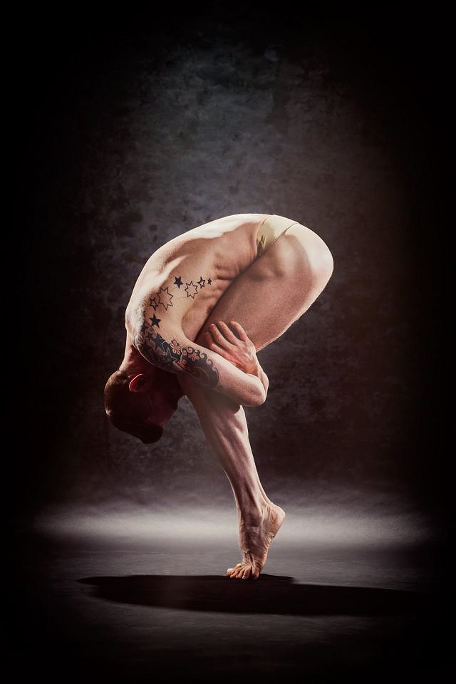Male Contemporary Dance - Standing pose