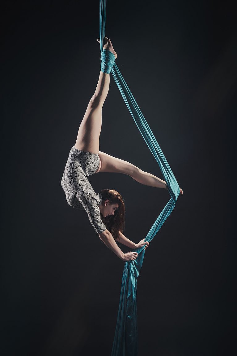 Aerial Silks Photoshoot Performers