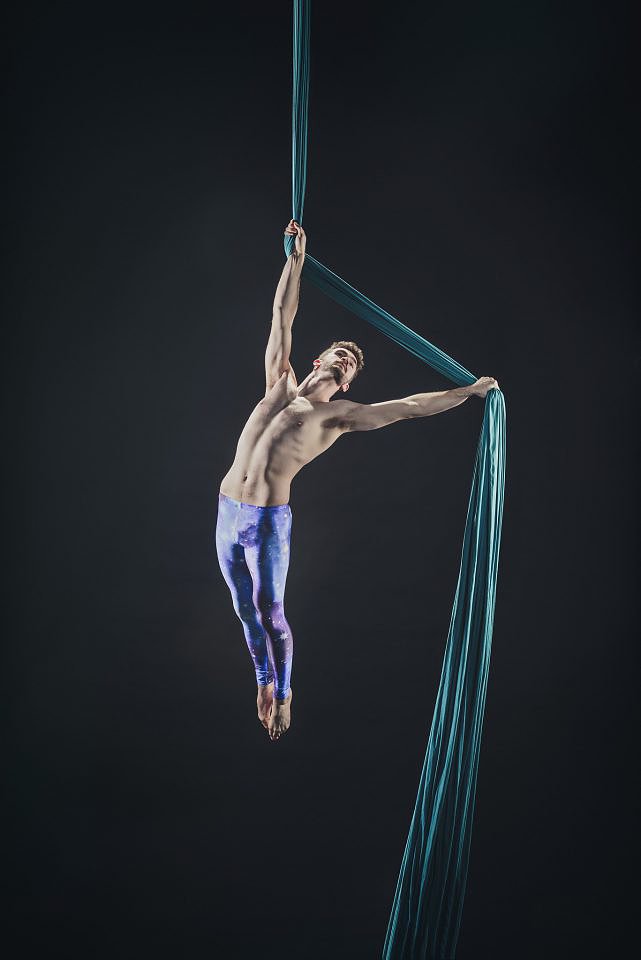 Aerial Silks Photoshoot Performers