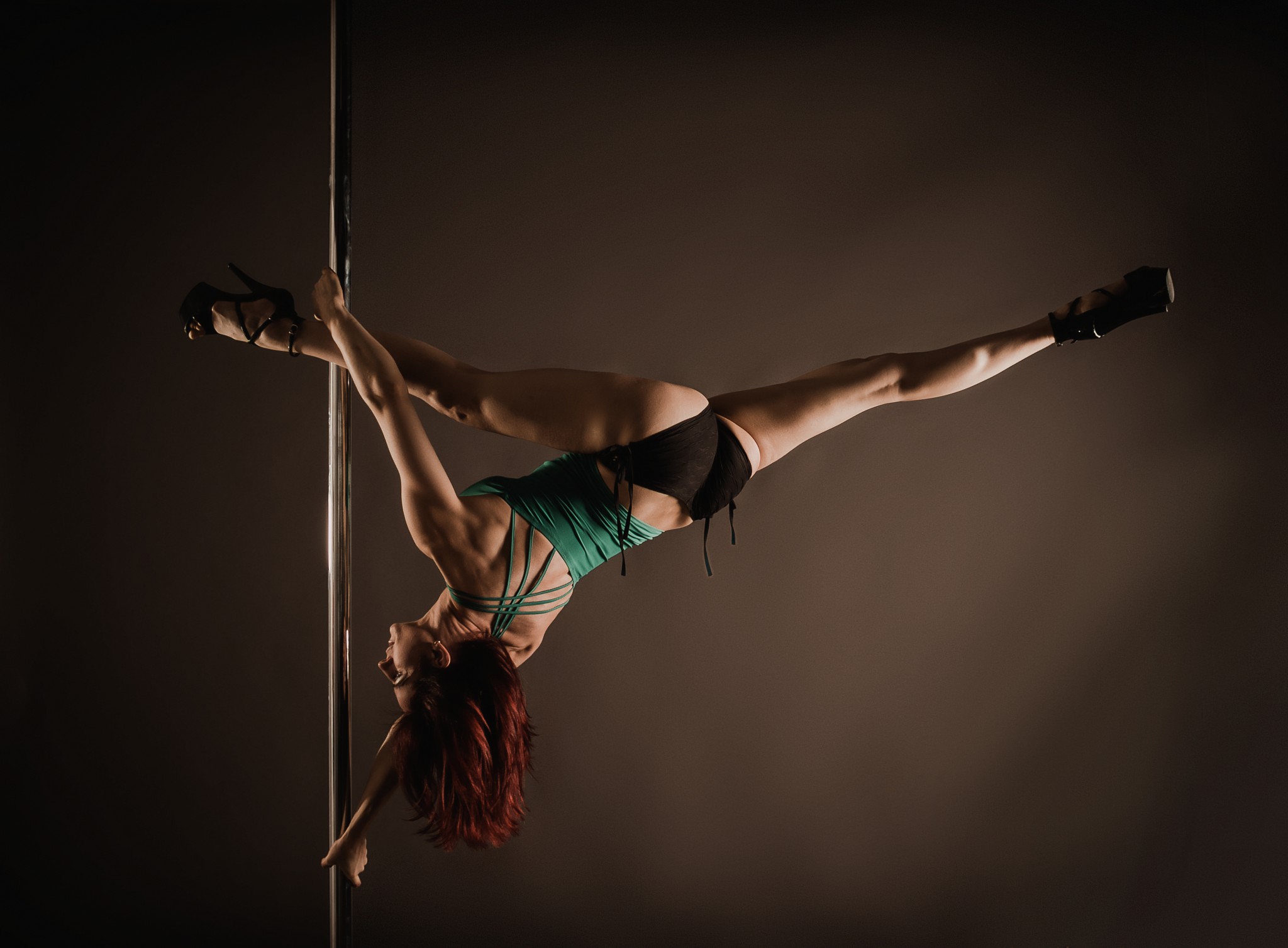 How much do pole dancers make
